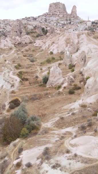 Kappadokia krajina letecký pohled. Krocan. Národní park Goreme. Svislé video — Stock video