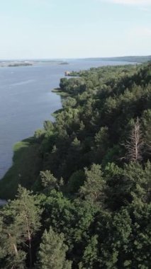 Dnipro Nehri 'nin dikey görüntüsü - Ukrayna' nın ana nehri