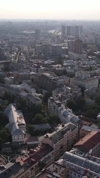 Capital de vídeo vertical da Ucrânia - Kiev. Vista aérea. Kiev — Vídeo de Stock