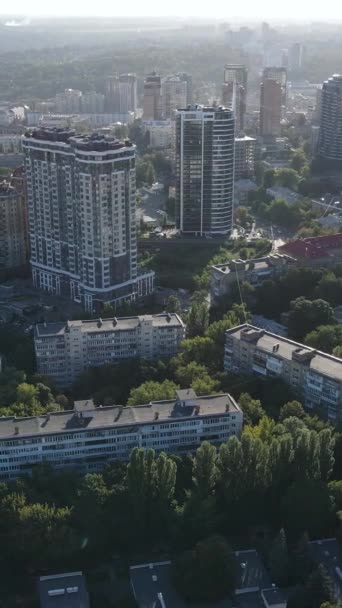 Lodret video hovedstad i Ukraine Kyiv. Luftudsyn. Kiev – Stock-video