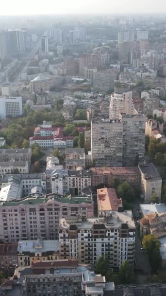 Capital de vídeo vertical de Ucrania - Kiev. Vista aérea. Kiev — Vídeos de Stock