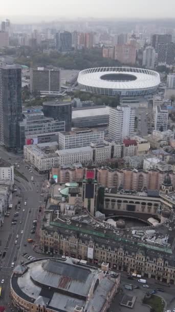 Ukrayna 'nın dikey video başkenti Kyiv. Hava görüntüsü. Kiev — Stok video