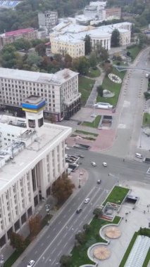 Ukrayna 'nın dikey video başkenti Kyiv. Hava görüntüsü. Kiev