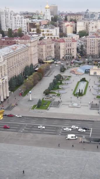 Pionowe wideo Kijów, Ukraina Plac Niepodległości, Majdan. Widok z lotu ptaka — Wideo stockowe