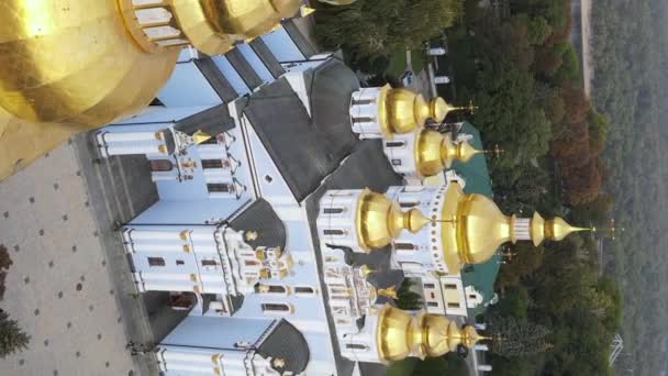 Kyiv, Ukraine: St. Michaels Golden-Domed Monastery. Vertical video — Stock Video