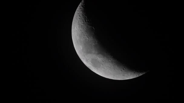 Primer plano de la Luna. Planeta satélite. Vídeo vertical — Vídeos de Stock