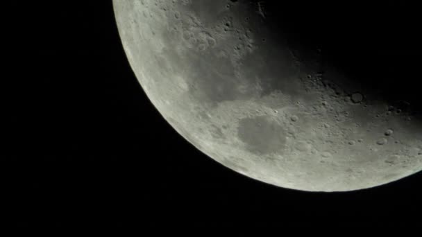 Primo piano della luna. Satellite Planet. Video verticale — Video Stock