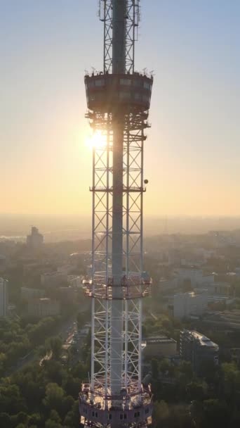 TV tower in the morning at dawn in Kyiv, Ukraine. Vertical video — Stock Video