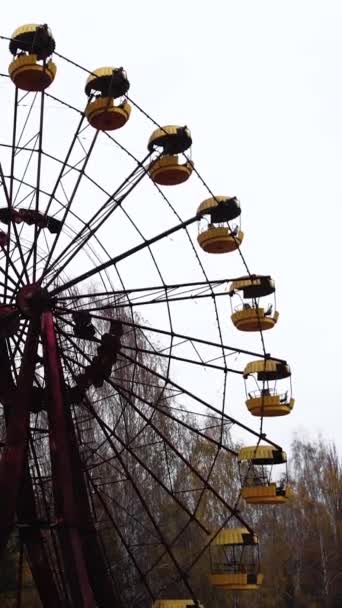 Černobylská vyloučená zóna. Pripyat. Svislé video — Stock video