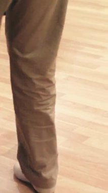 Tango dans ederken ayakla dans eder