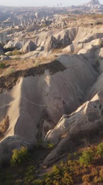 Cappadocia Dikey Görüntü Yavaş Çekimde Balonlar