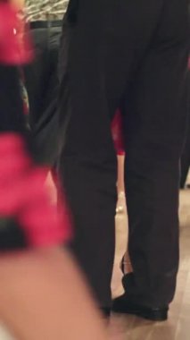 Tango dans ederken ayakla dans eder