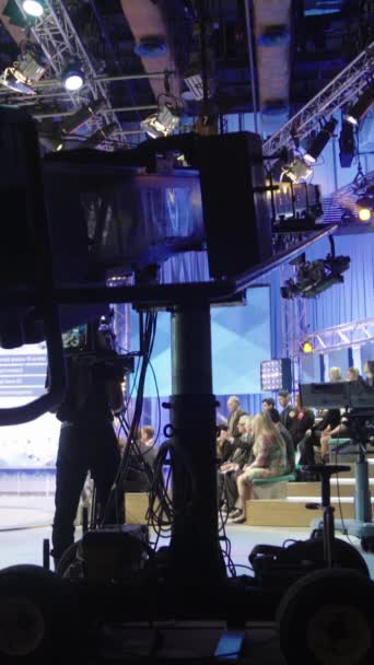 Recording in a TV studio during a live broadcast Vertical video — Stock Video