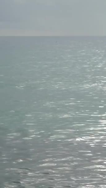 Meerwasseroberfläche Meereslandschaft des Mittelmeeres Vertikales Video — Stockvideo