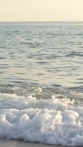 Mar superfície da água paisagem marinha do mar Mediterrâneo Vídeo vertical — Vídeo de Stock