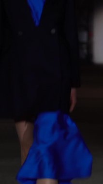 Platwalk Dikey Videoda Model