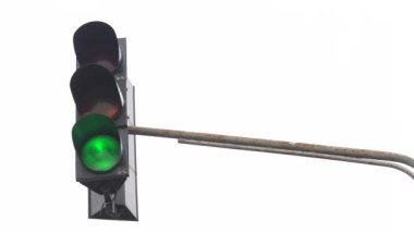 Yoldaki trafik ışığı trafiği düzenler