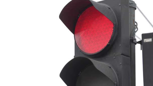 O semáforo na estrada regula o tráfego — Vídeo de Stock