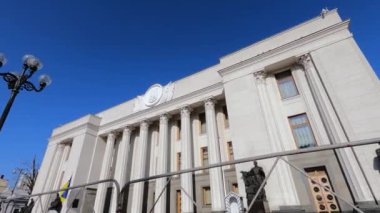 Kyiv-Verkhovna Rada 'daki Ukrayna Parlamentosu binası