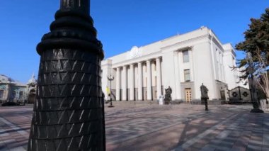 Kyiv-Verkhovna Rada 'daki Ukrayna Parlamentosu binası