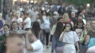 Silhouette of a crowded city street