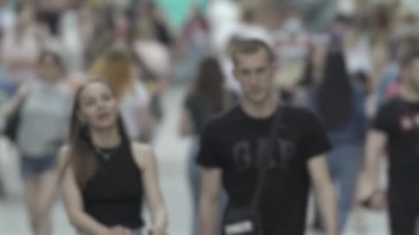 Silhouette of a crowded city street