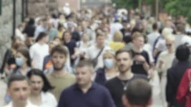 Silhouette of a crowded city street