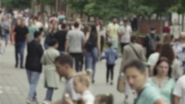 Silhouette of a crowded city street