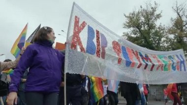 Ukrayna 'nın başkenti Kyiv' deki Kyiv Onur Topluluğunun LGBT haklarının korunması için Eşitlik Yürüyüşü