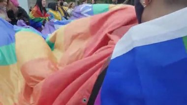 Ukrayna 'nın başkenti Kyiv' deki Kyiv Onur Topluluğunun LGBT haklarının korunması için Eşitlik Yürüyüşü