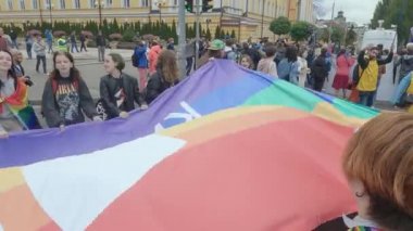Ukrayna 'nın başkenti Kyiv' deki Kyiv Onur Topluluğunun LGBT haklarının korunması için Eşitlik Yürüyüşü