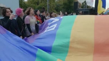 Ukrayna 'nın başkenti Kyiv' deki Kyiv Onur Topluluğunun LGBT haklarının korunması için Eşitlik Yürüyüşü