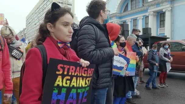 Jämställdhetsmarsch för skydd av HBT-rättigheter för Kiev Pride Community i Kiev, Ukraina — Stockvideo
