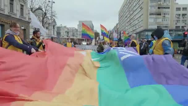 March in support of the rights of the LGBT community in Ukraine - Kyiv Pride — Stock Video