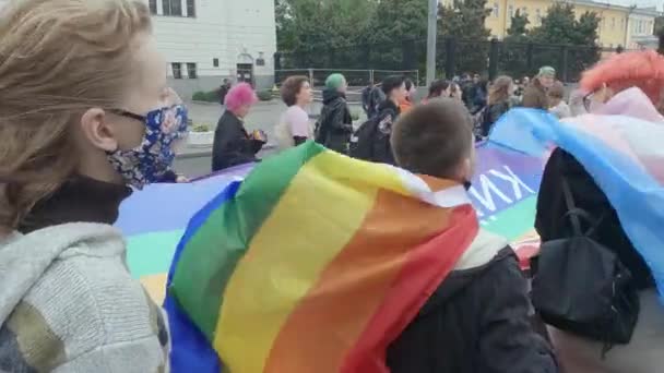 우크라 이나 LGBT 공동체의 권리를 지지하는 3 월 - 키프 프라이드 — 비디오