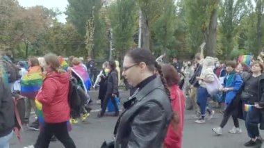 Ukrayna 'daki LGBT topluluğunun haklarına destek yürüyüşü - Kyiv Pride