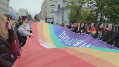 Ukrayna 'daki LGBT topluluğunun haklarına destek yürüyüşü - Kyiv Pride