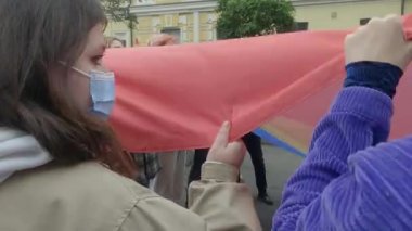 Ukrayna 'daki LGBT topluluğunun haklarına destek yürüyüşü - Kyiv Pride