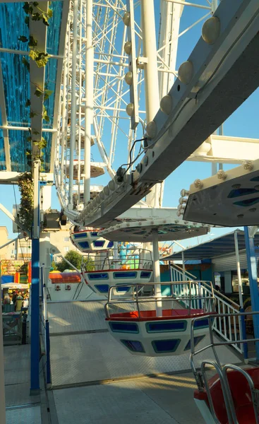 Ferris Wheel Metal Structures Embankment Berdyansk — Stock Photo, Image