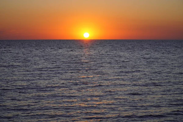 Солнце Восходит Над Азовским Морем — стоковое фото