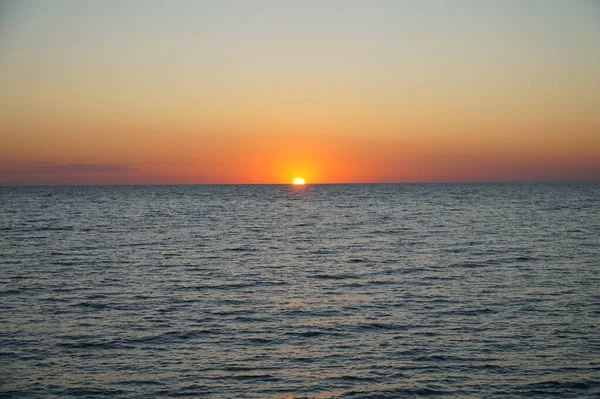 The sun rises over the Sea of Azov. — Stock Image Sun Rises Sea Azov Stock Image