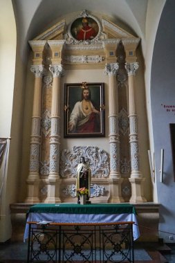 Kutsal Havarilerin iç dekorasyon Katedrali Peter ve Paul Kamyanets-Podolsk 'ta      