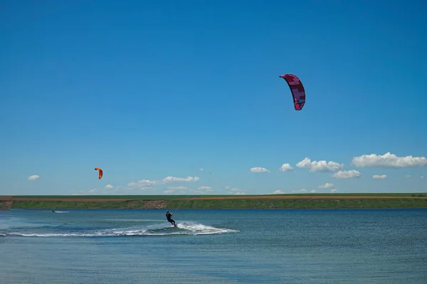 Man Windsurfing Rolling Surface Calm Water — Foto Stock