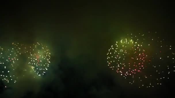 Saludo dorado Aislado sobre un fondo negro. Celebrando el 4 de julio - Día de la Independencia — Vídeos de Stock