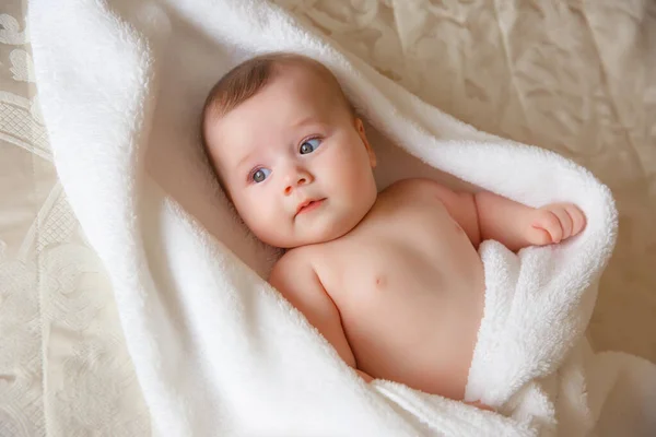 Baby Boy Lying Bed Bedroom — Stock Photo, Image