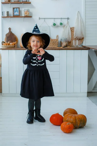 Carino Bambina Costume Halloween — Foto Stock