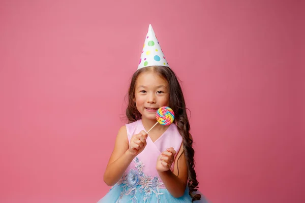 Giovane Ragazza Asiatica Una Festa Compleanno Con Lecca Lecca Uno — Foto Stock