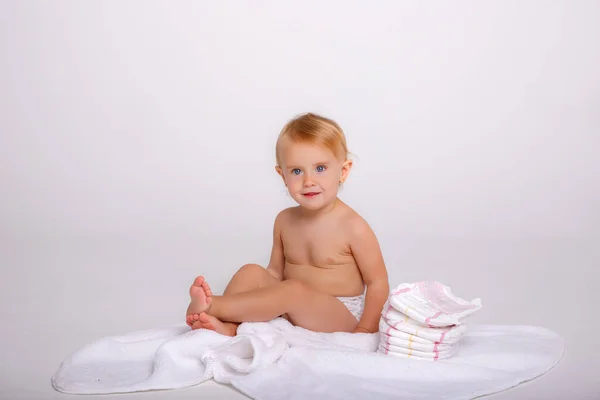 Criança Infantil Bebê Criança Sentada Rastejando Para Trás Feliz Sorrindo — Fotografia de Stock