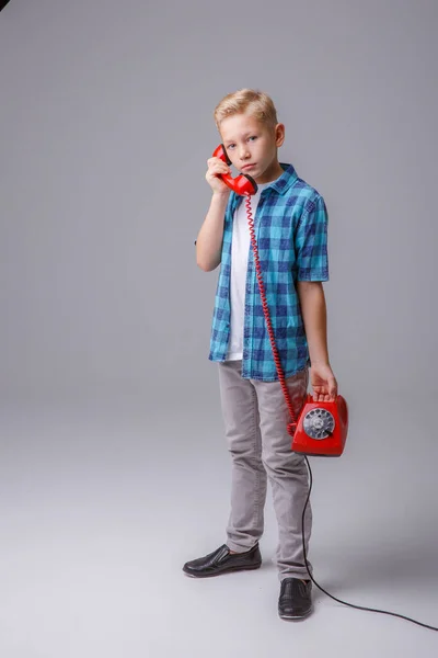 Ragazzo Con Telefono Telefono Sfondo Bianco — Foto Stock