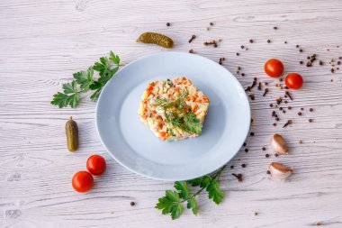 Sebzeli ve peynirli vejetaryen sandviç.